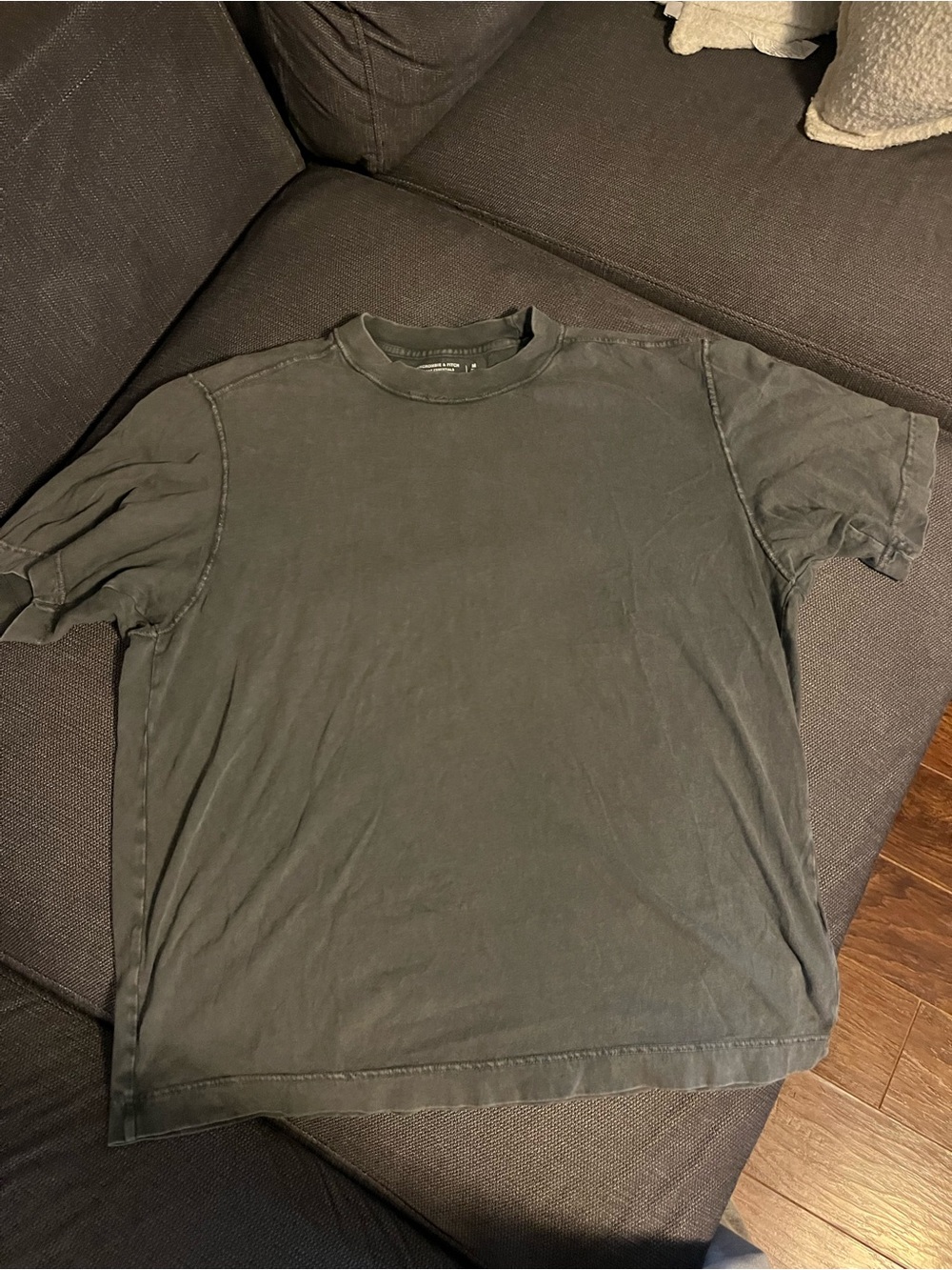 Abercrombie & Fitch Men's Crewneck T-Shirt in Washed Olive Green